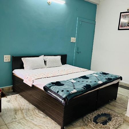 Tiwari G Home Stay ウッジャイン エクステリア 写真