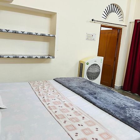Tiwari G Home Stay ウッジャイン エクステリア 写真
