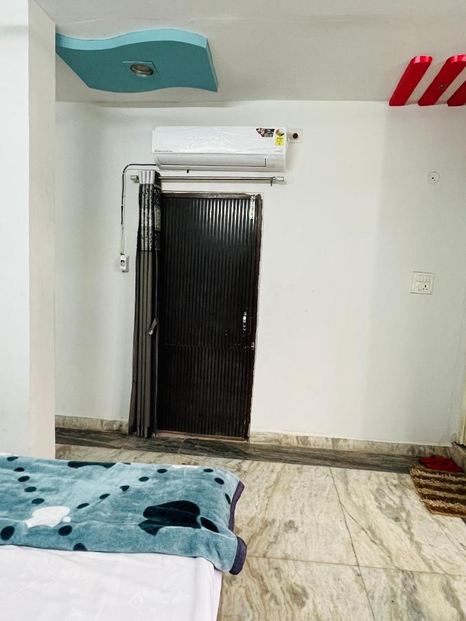 Tiwari G Home Stay ウッジャイン エクステリア 写真