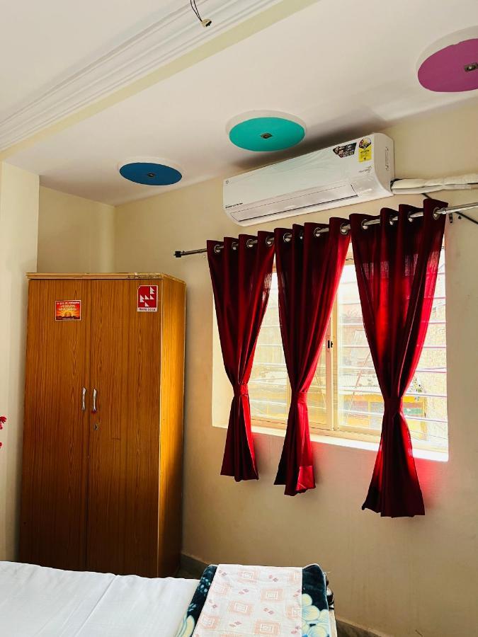 Tiwari G Home Stay ウッジャイン エクステリア 写真