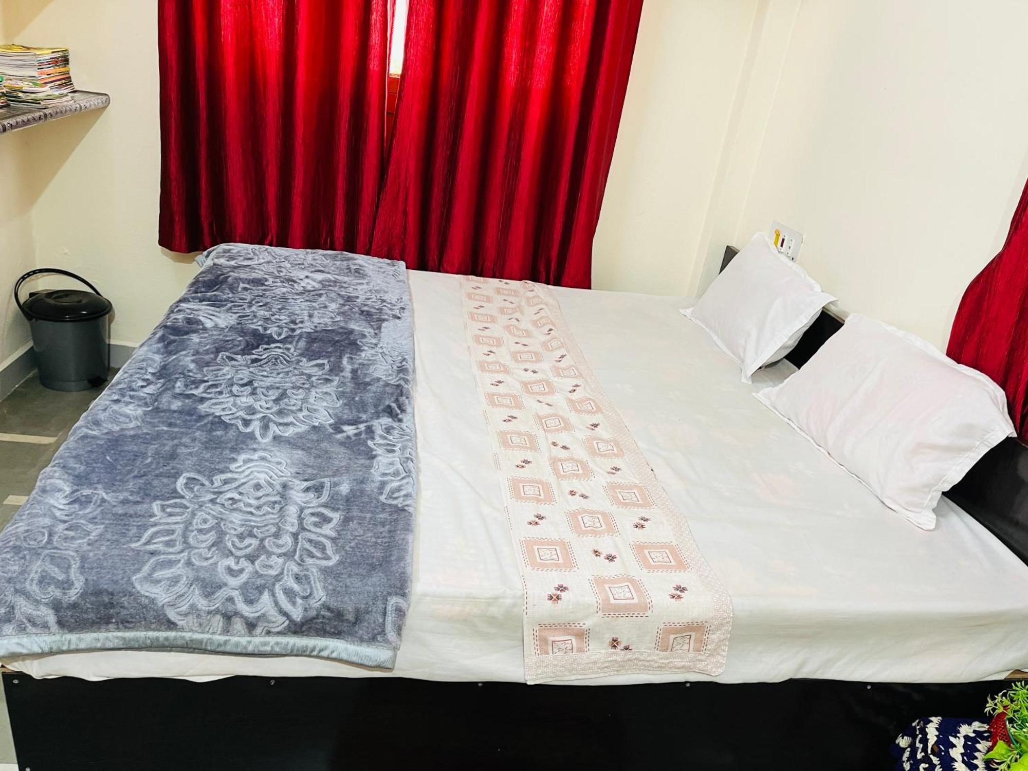 Tiwari G Home Stay ウッジャイン エクステリア 写真