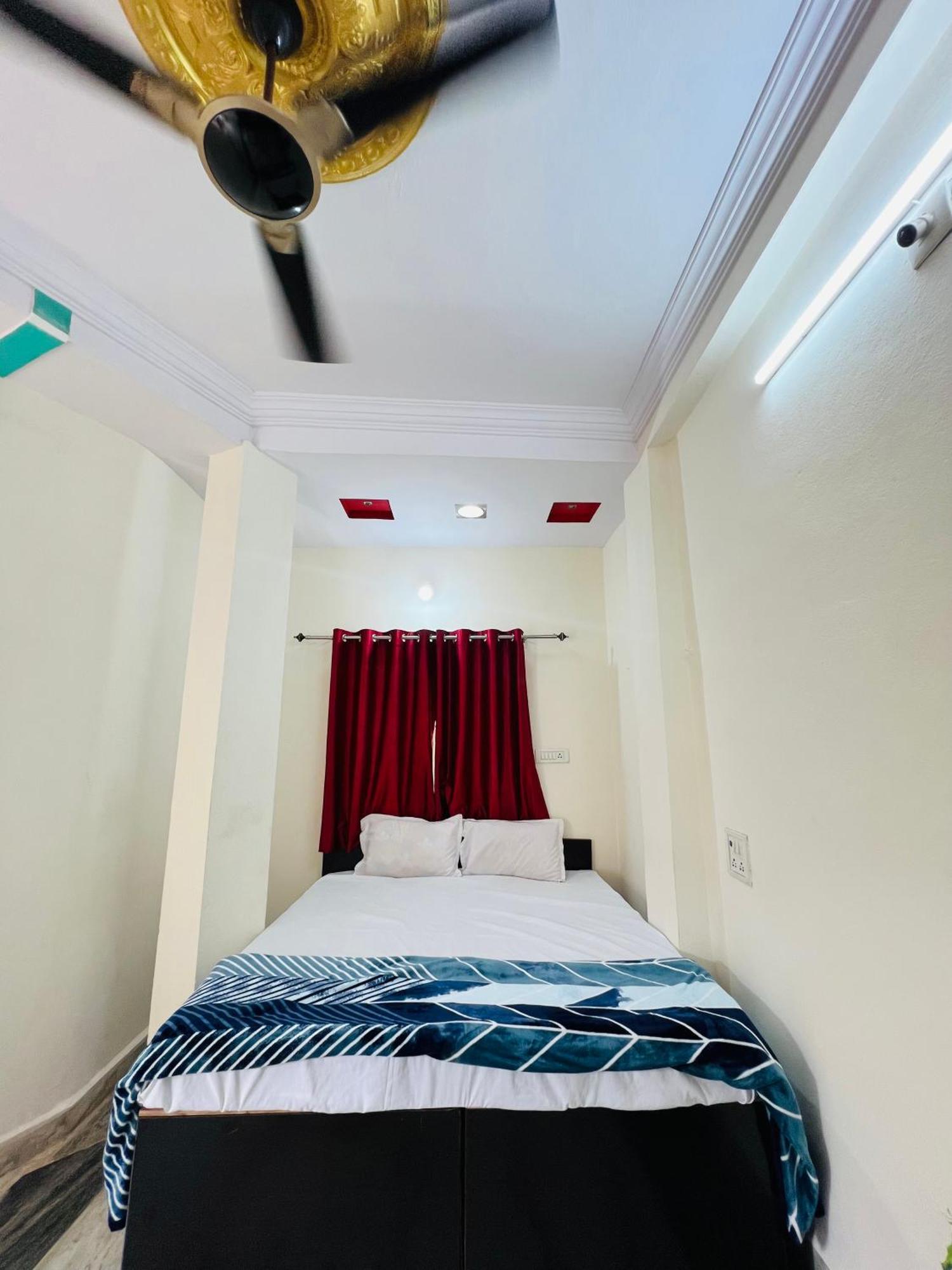 Tiwari G Home Stay ウッジャイン エクステリア 写真